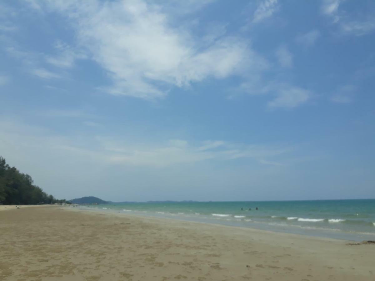 Mae Rampung Beach House คาราโอเกะและสระเด็ก Rayong Ngoại thất bức ảnh