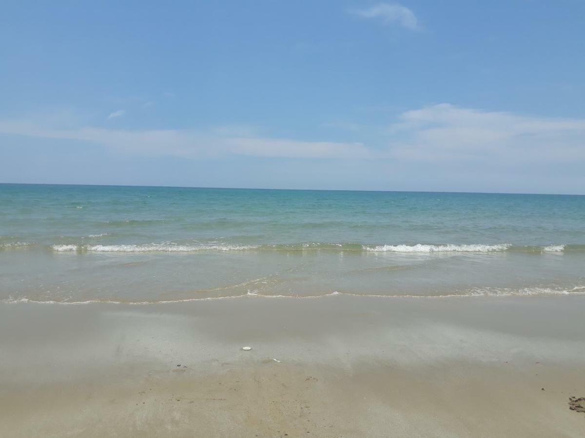 Mae Rampung Beach House คาราโอเกะและสระเด็ก Rayong Ngoại thất bức ảnh